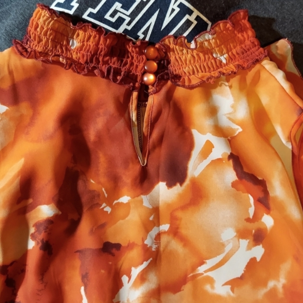New Directions ruffled sleeveless blouse- burnt orange and white size large - Picture 8 of 9